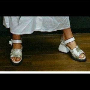 Heel search